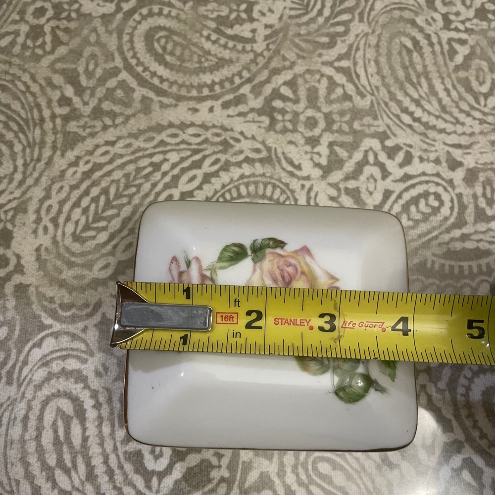 VINTAGE Chase Japan Porcelain Trinket Box, Roses Design, Gold Trim rectangle - Picture 7 of 7